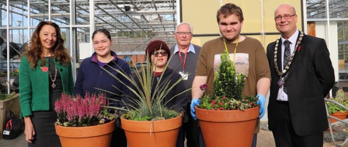 students with mayor and mayoress
